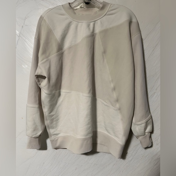 Lululemon Perfectly Oversized Crew Neck Sweatshirt Patchwork Cream - Picture 3 of 13